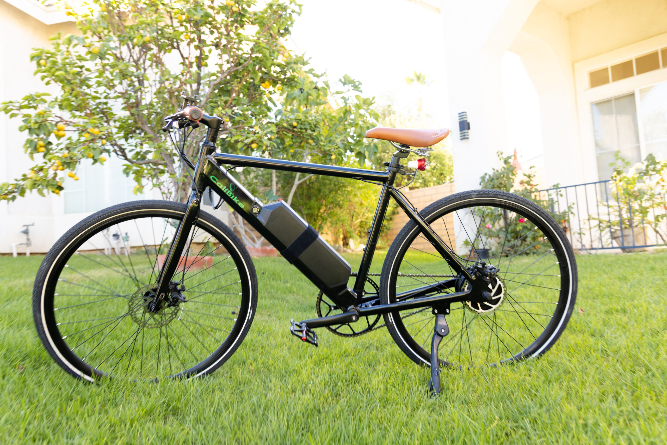 Calibike 33C3 E-Bike - High-Performance Electric Bike | 33 MPH Speed, 33 LB Weight, Up to 100 Mile Range - Image 3